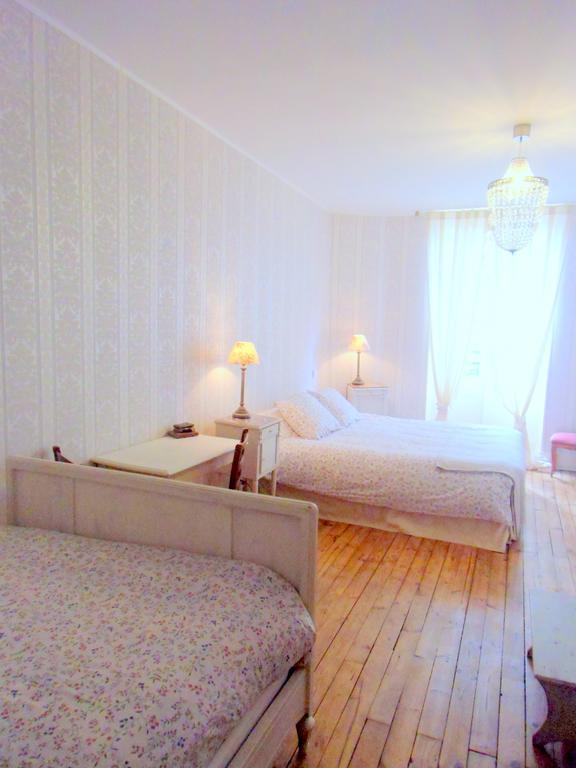 โฮเต็ล เรสเทอรองต์ เดอ ลา โปรวิดองซ์ Hotel Egliseneuve-d'Entraigues ห้อง รูปภาพ