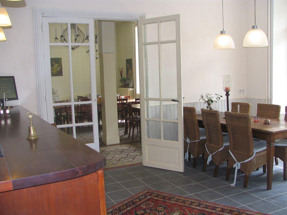 โฮเต็ล เรสเทอรองต์ เดอ ลา โปรวิดองซ์ Hotel Egliseneuve-d'Entraigues ภายนอก รูปภาพ